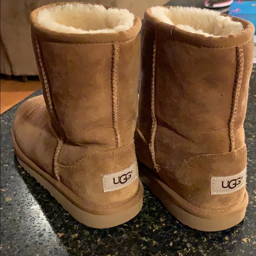 UGG girls brown boots